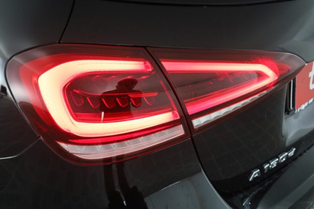 MERCEDES-BENZ A 180 usata 9