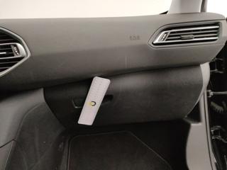 PEUGEOT 308 usata, con Kit antipanne