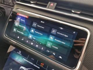 LAND ROVER Range Rover Velar usata, con Frenata d