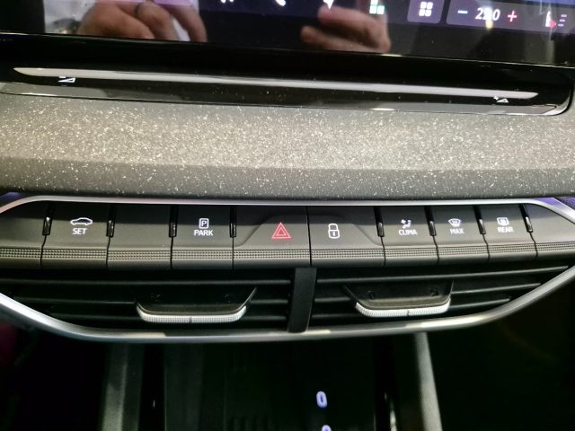 SKODA Octavia usata, con Volante multifunzione