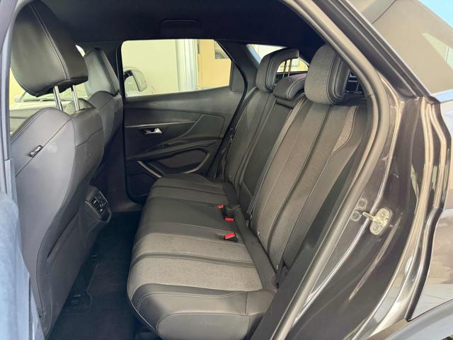 PEUGEOT 3008 usata, con Sensori di parcheggio posteriori