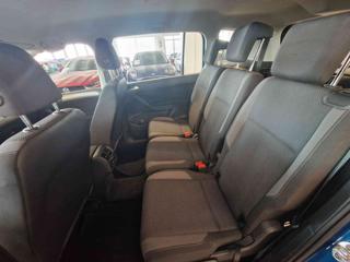 VOLKSWAGEN Touran usata, con Fendinebbia