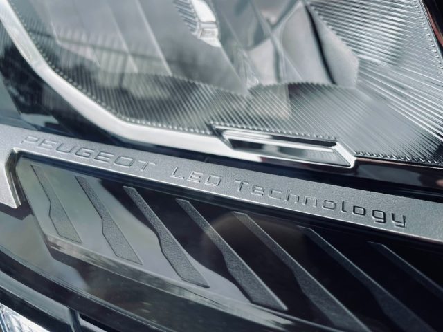 PEUGEOT 308 usata, con Climatizzatore
