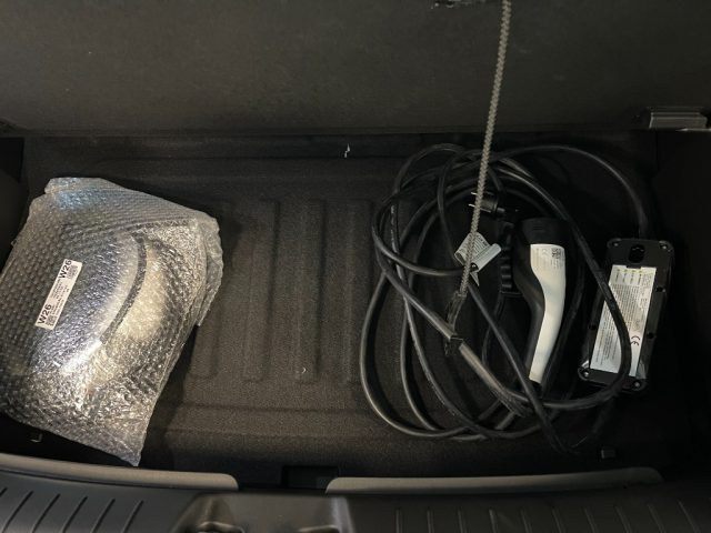 HYUNDAI INSTER usata, con Controllo automatico clima