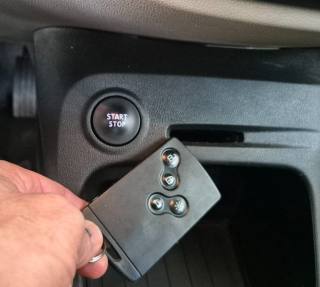 RENAULT Captur usata, con Sensori di parcheggio posteriori