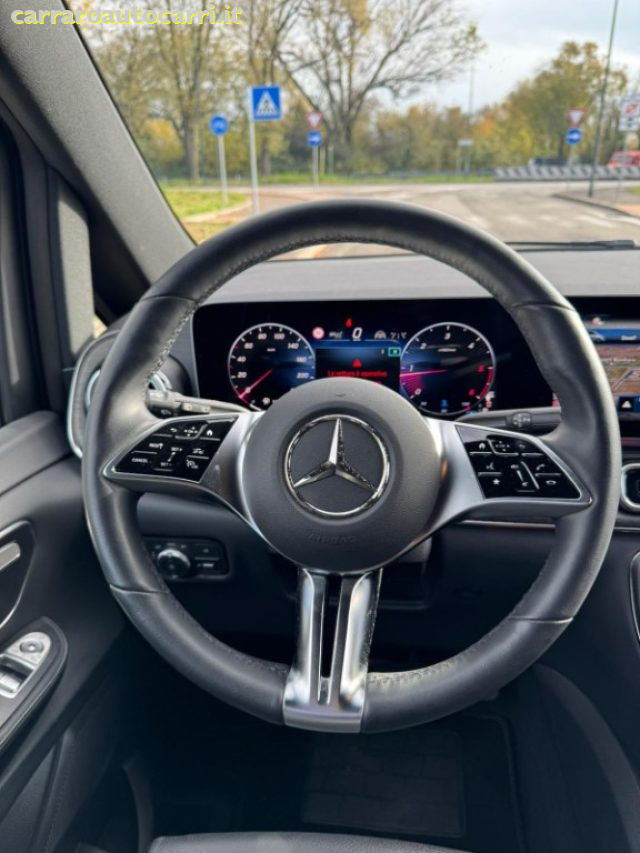 MERCEDES-BENZ V 250 usata, con Sensori di parcheggio anteriori