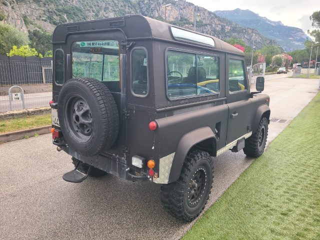 LAND ROVER Defender usata 4