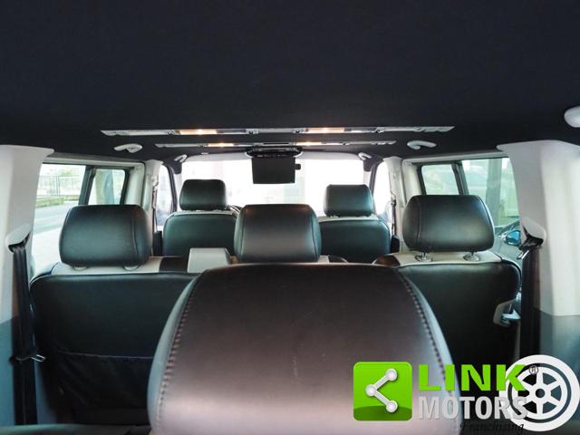 VOLKSWAGEN Caravelle usata 26