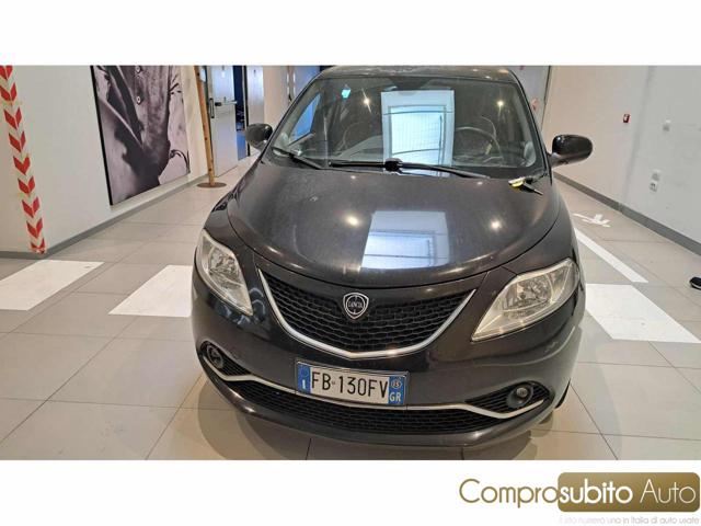 LANCIA Ypsilon usata, con ABS