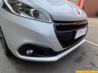 PEUGEOT 208 usata, con Specchietti laterali elettrici