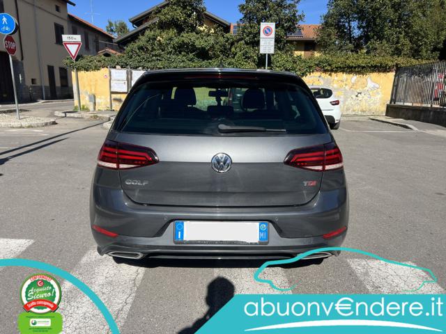 VOLKSWAGEN Golf usata, con Autoradio