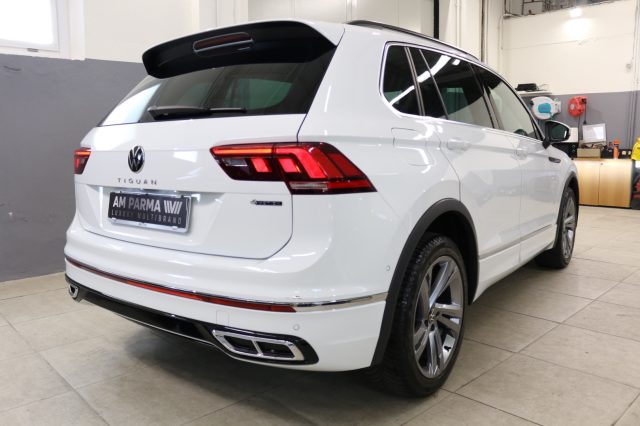 VOLKSWAGEN Tiguan usata, con Autoradio