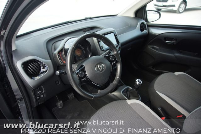 TOYOTA Aygo usata 5