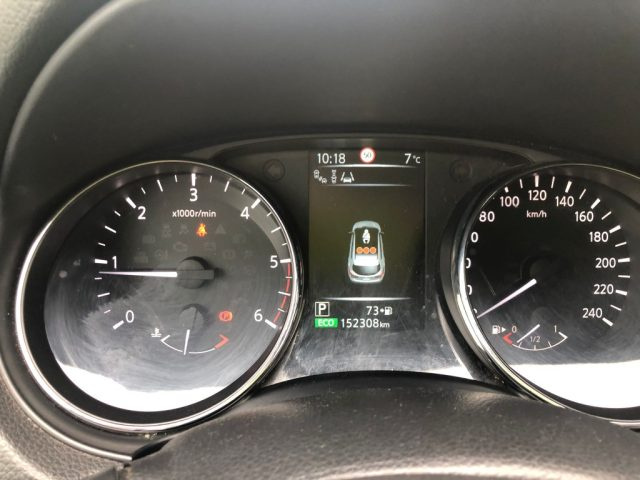 NISSAN Qashqai usata, con Controllo automatico clima