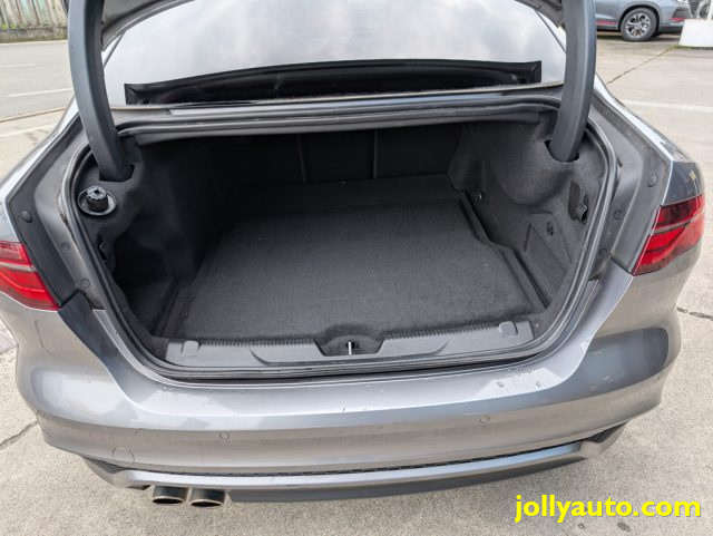 JAGUAR XE usata, con Cerchi in lega