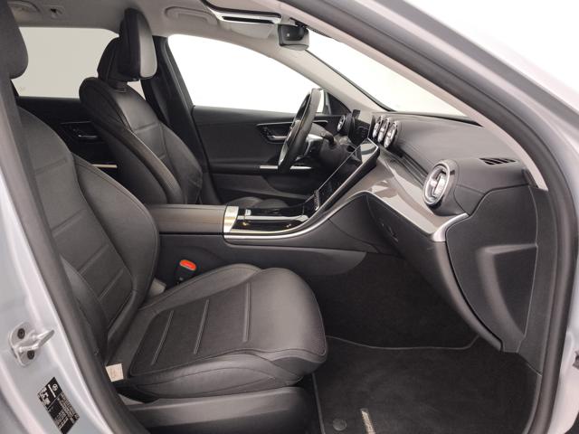 MERCEDES-BENZ C 220 usata, con Sensori di parcheggio anteriori