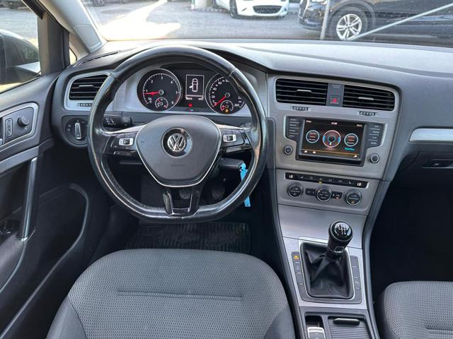 VOLKSWAGEN Golf usata, con USB