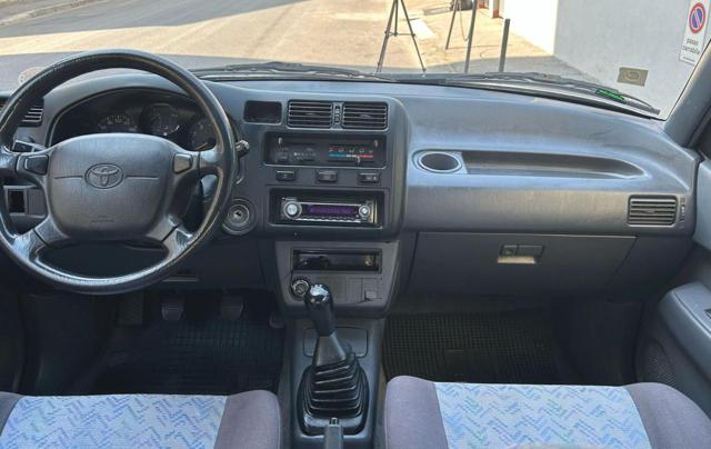 TOYOTA RAV 4 usata, con Alzacristalli elettrici
