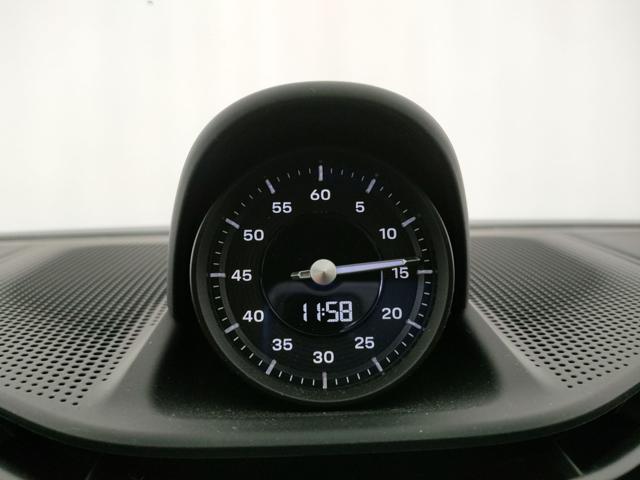 PORSCHE Taycan usata, con USB