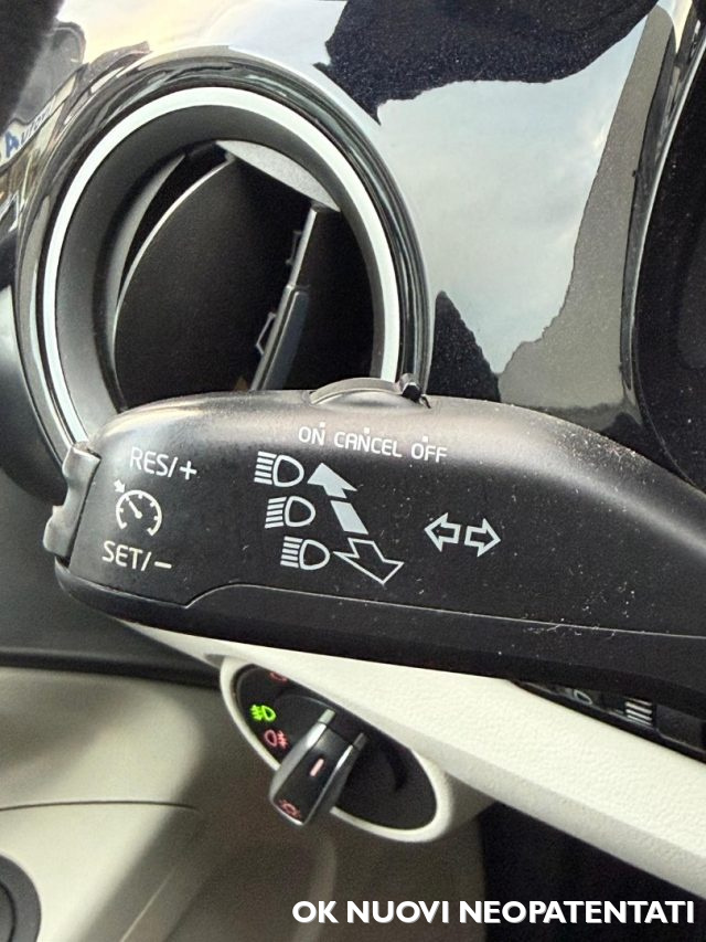 VOLKSWAGEN up! usata, con ESP