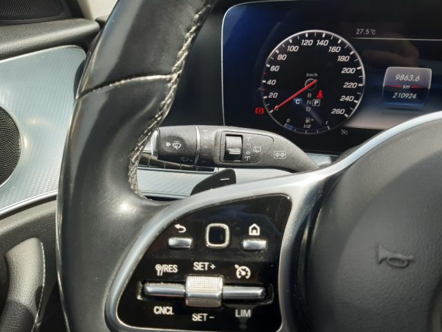 MERCEDES-BENZ E 220 usata, con Park Distance Control