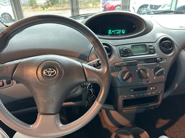 TOYOTA Yaris usata, con Fendinebbia