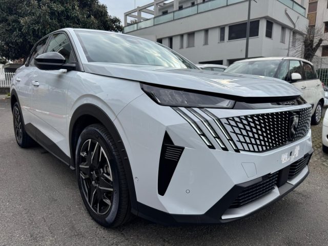 PEUGEOT 3008 usata, con Airbag