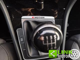 VOLKSWAGEN Golf usata, con Autoradio