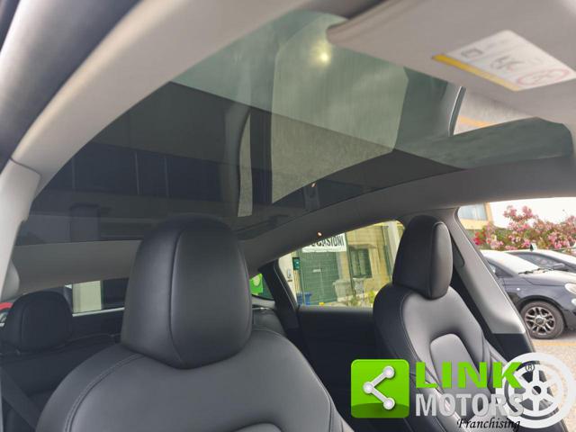 TESLA Model Y usata, con Park Distance Control