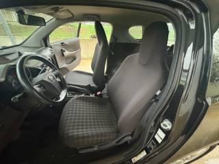 TOYOTA iQ usata, con Immobilizzatore elettronico