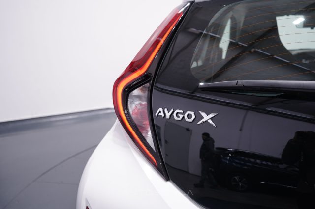 TOYOTA Aygo X usata 26