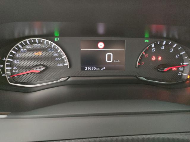 PEUGEOT 2008 usata, con Vetri oscurati