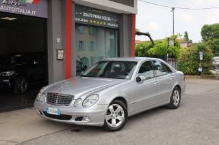 MERCEDES-BENZ E 220 usata, con Fari Xenon