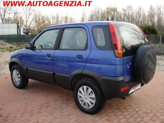 DAIHATSU Terios usata 4