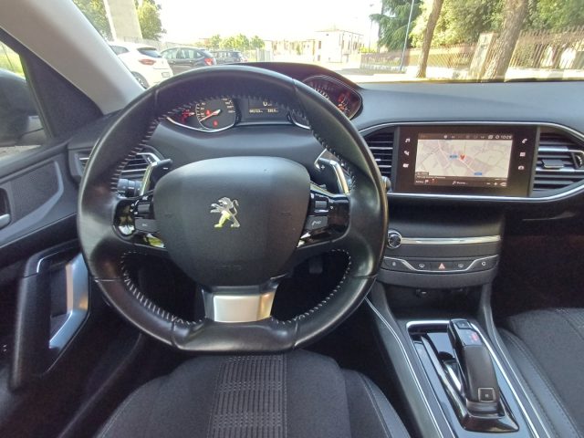 PEUGEOT 308 usata, con Sistema di navigazione