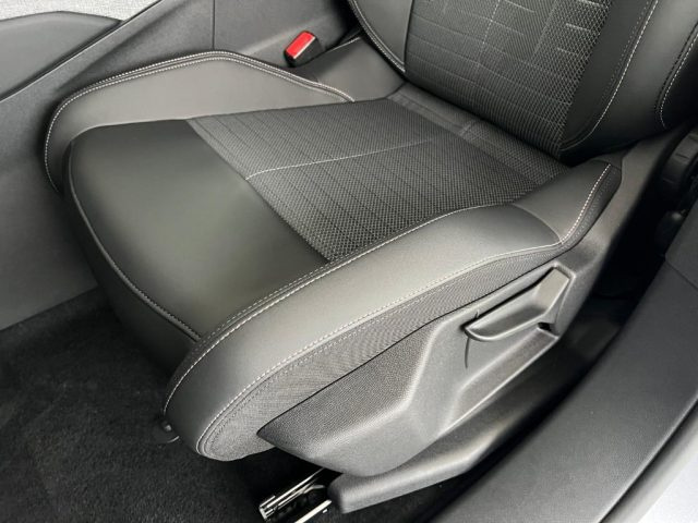 PEUGEOT 5008 usata, con Servosterzo