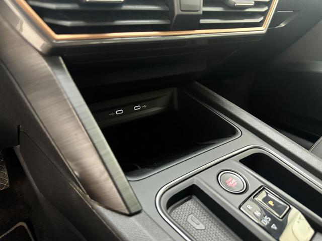 CUPRA Formentor usata, con USB