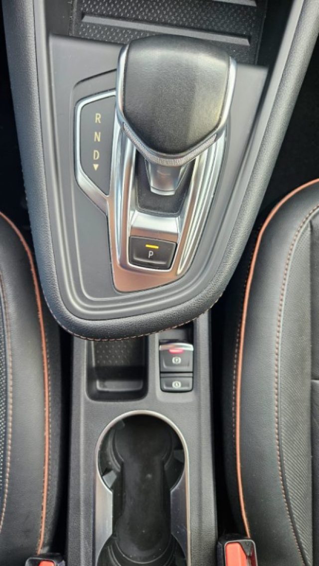 RENAULT Captur usata, con Autoradio digitale