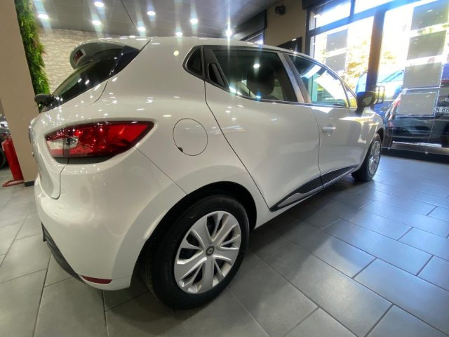 RENAULT Clio usata, con Climatizzatore