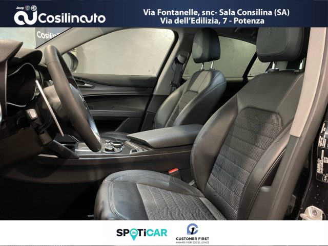 ALFA ROMEO Stelvio usata, con Controllo automatico clima