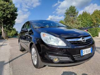 OPEL Corsa usata, con Airbag