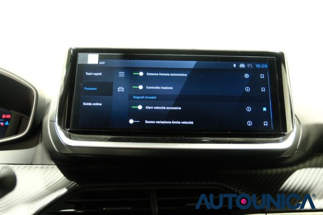 PEUGEOT 2008 usata, con Specchietti laterali elettrici