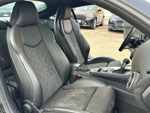 AUDI TT usata, con Autoradio