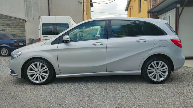 MERCEDES-BENZ B 180 usata, con Alzacristalli elettrici