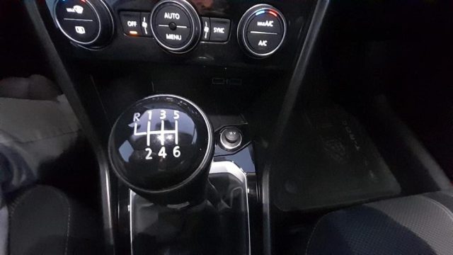 VOLKSWAGEN T-Roc usata, con Frenata d