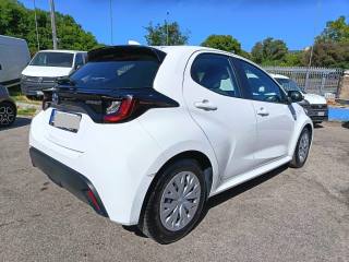 TOYOTA Yaris usata 5