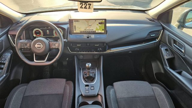 NISSAN Qashqai usata, con Fari LED