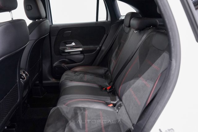 MERCEDES-BENZ GLA 200 usata, con Sensore di pioggia