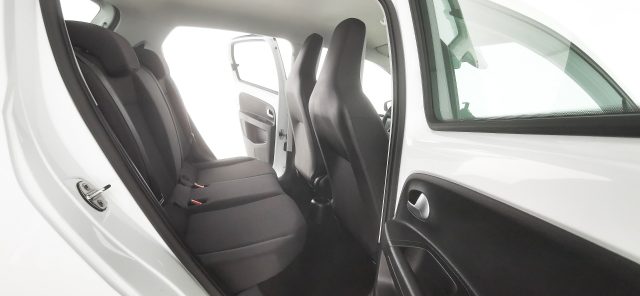 VOLKSWAGEN up! usata 42