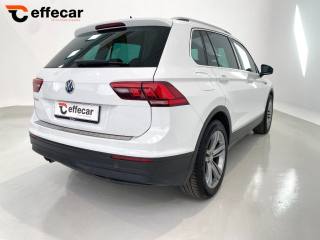 VOLKSWAGEN Tiguan usata, con Autoradio
